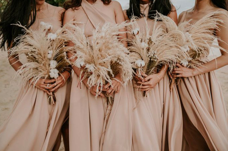 Revamp Your Seasonal Beach Wedding With Dried Floral Accents Bridesmaids Dried Bouquets