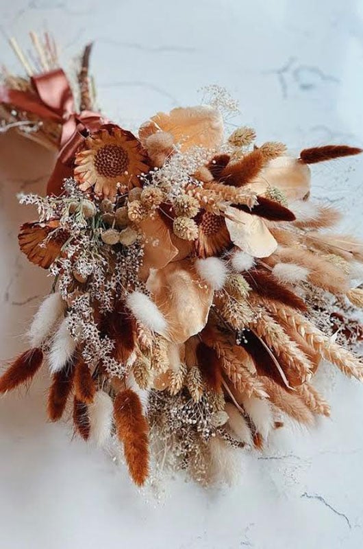 Revamp Your Seasonal Beach Wedding With Dried Floral Accents Burnt Orange Bouquet