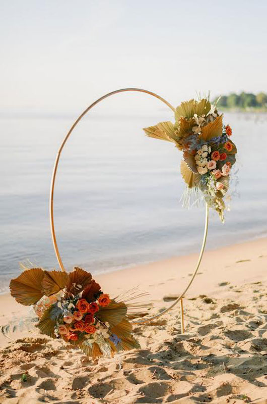 Revamp Your Seasonal Beach Wedding With Dried Floral Accents Circular Decor Accent