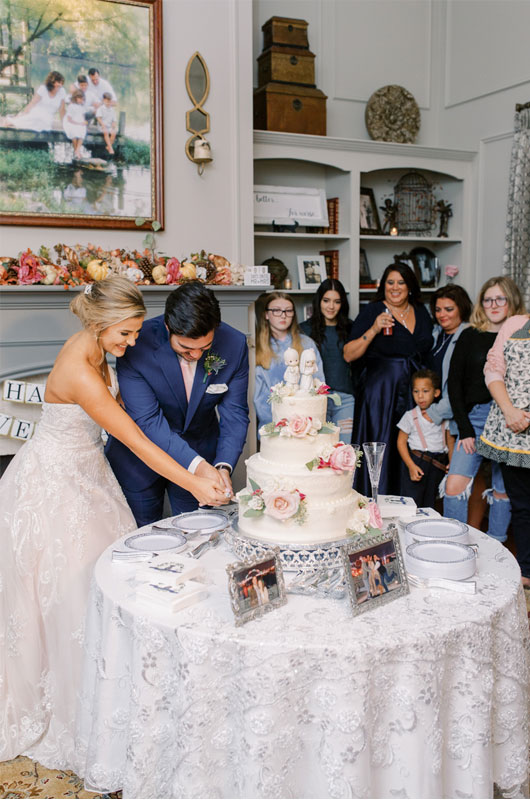 Kirsten Butler Photography Captures A Backyard Wedding In Kentucky Cutting The Caje