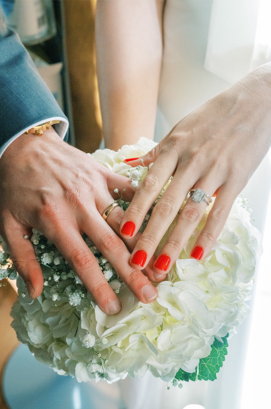 South Carolina Couple Postpones Big Wedding For A Christmas Elopement Bride And Groom Wedding Rings