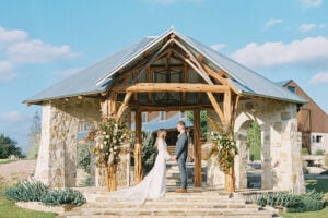 An Idyllic I Do Awaits At Luxury Rustic Wedding Venue Hidden River Ranch Pavilion Horizontal