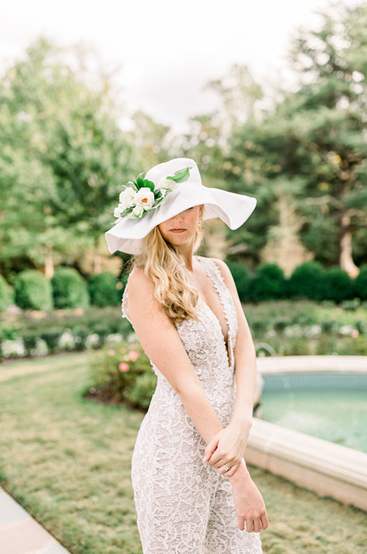 A Contemporary Chic Elopement At The Reynolda House Museum Of American Art Bride Solo Shot With Floppy Hat