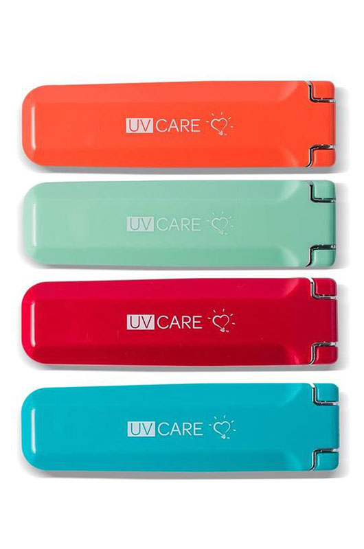 Eight Travel Essentials You Need During COVID 19 UV Sanitizer