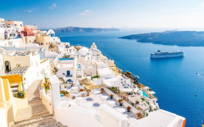A Travel Guide for Your Getaway in Santorini, Greece