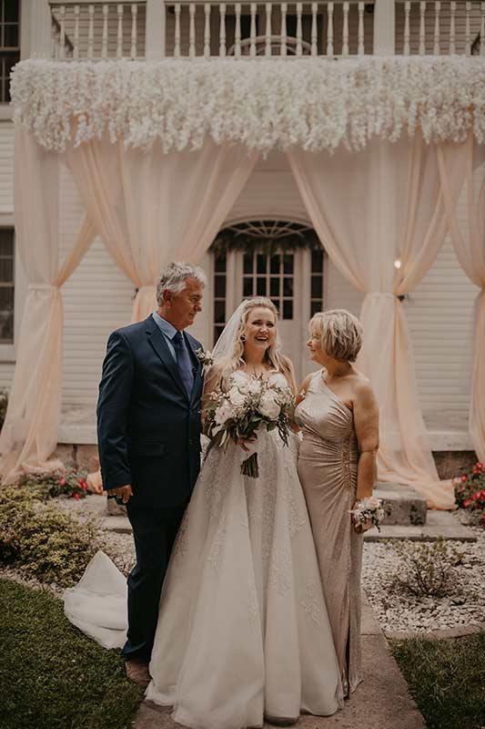 Bethany And Dakota Caudill Celebrate An Outdoor Monticello Kentucky Wedding Bride & Parents