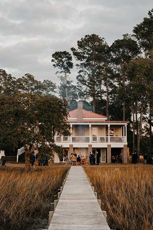 Kelly Rhodes And Jarrett Frank Marry At A Family Home On Johns Island South Carolina Beach House