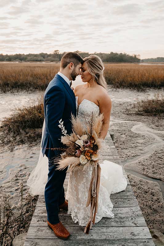 Kelly Rhodes And Jarrett Frank Marry At A Family Home On Johns Island South Carolina Bride And Groom