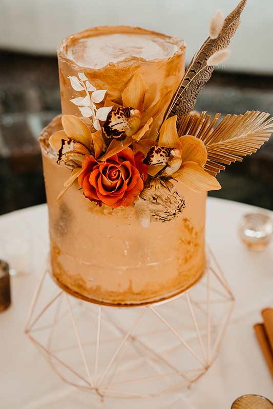 Kelly Rhodes And Jarrett Frank Marry At A Family Home On Johns Island South Carolina Cake