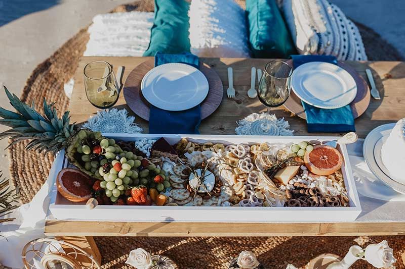 Rob And Roza Trachuk Celebrate Their Anniversary With An Elopement Styled Shoot In St Augustine Florida Picnic Setup Rob And Roza Trachuk Celebrate Their Anniversary With An Elopement Styled Shoot In St Augustine Florida Picnic Setup