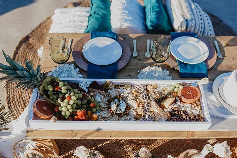 Rob And Roza Trachuk Celebrate Their Anniversary With An Elopement Styled Shoot In St Augustine Florida Picnic Setup