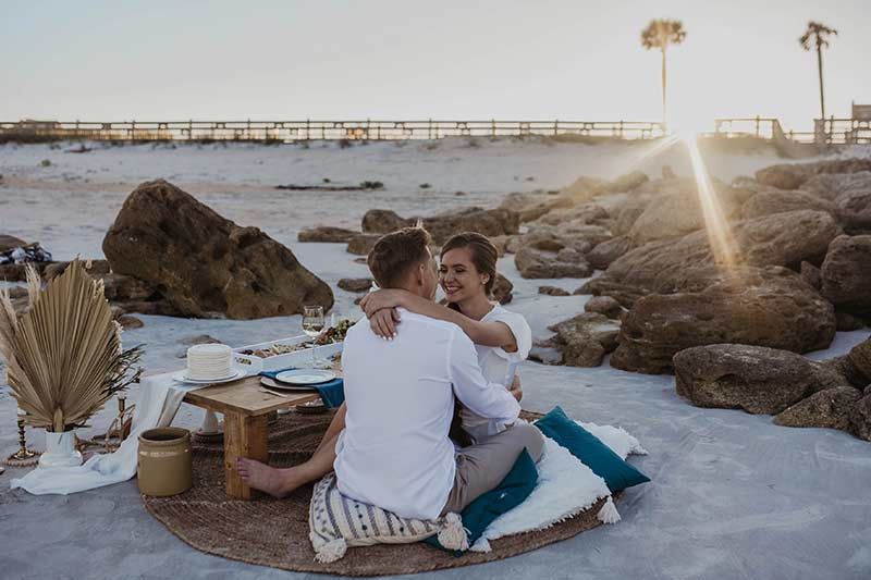 Rob And Roza Trachuk Celebrate Their Anniversary With An Elopement Styled Shoot In St Augustine Florida Sunset Picnic Rob And Roza Trachuk Celebrate Their Anniversary With An Elopement Styled Shoot In St Augustine Florida Sunset Picnic