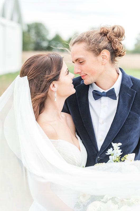 Intimate Botanical Wedding An Elegantly Styled Botanical Wedding At Emerson Fields In Excello, Missouri Couple