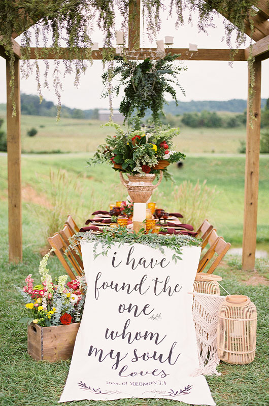 Brides Of Any Style Can Host A Barn Wedding For An Elegant Ceremony Arbor