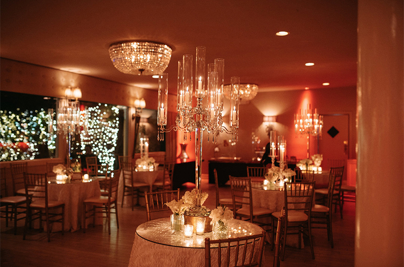 Stacey Asaro And Ryan Gaudet Marry At The Luxury Southern Oaks New Orleans Resized Dining Room Image Chandeliers Guest Tables Copy 2