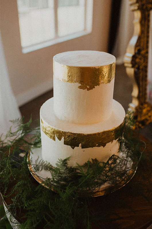 A Modern Spring Wedding In Georgetown Tennesseecake