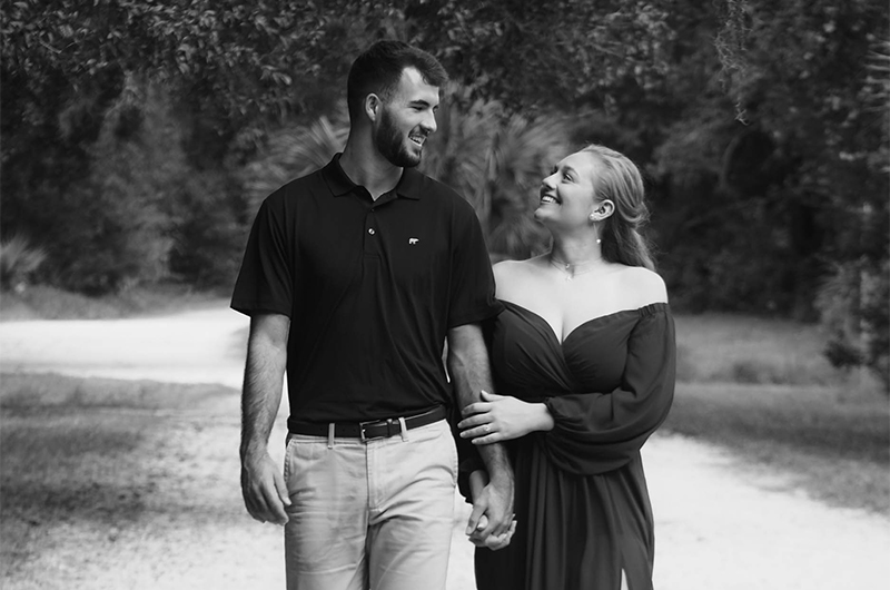 A Meaningful Sunset Proposal On Indian Rocks Beach In Florida.cover