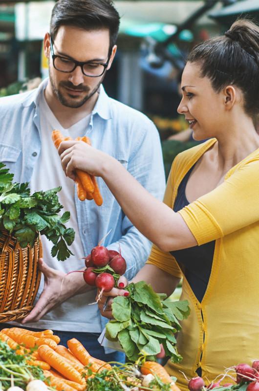 You Cant Figure Out What Type Of Honeymoon Couple You Are Couple Shopping At Food Market Copy