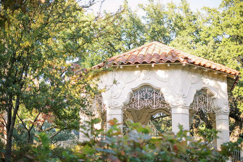 A Sweet Afternoon Engagement Session at Dallas Flippen Park