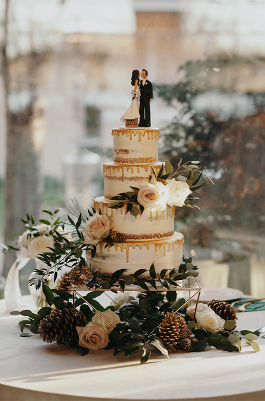 Ben Higgins And Jessica Clarke Celebrity Nashville Tennessee Wedding Cake