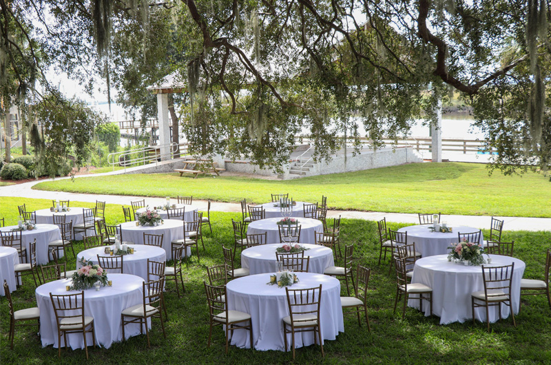 Oaks On The River Luxury Boutique Resort Crafts Memories For Every Moment Outdoor Reception Tables Big Tree Copy
