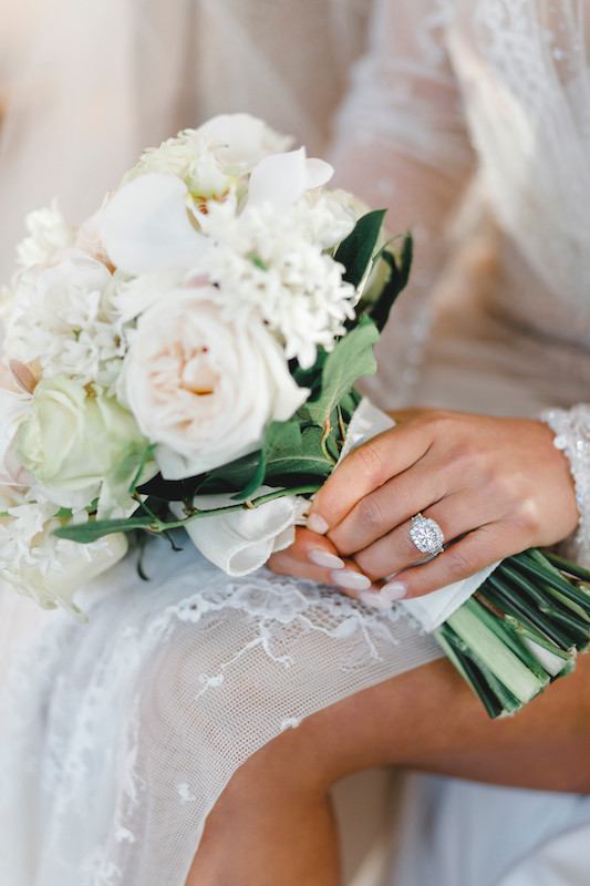 Elizabeth Fiser And Michael Williams Marry In A Beautiful Arkansas Chapel Wedding Bouquet