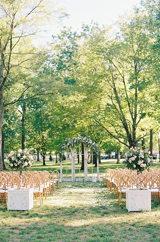 Molly Rooney And Killian Woodward Luxury Waterfront Wedding In Tennessee Ceremony Setup