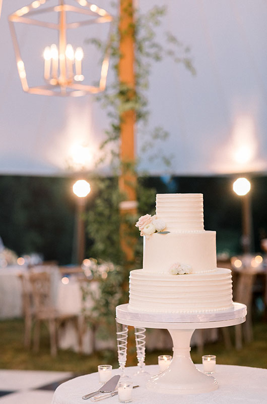 Charlotte Gerchick Jackson Alton Marry In An Lovely Mountainside Wedding Cake