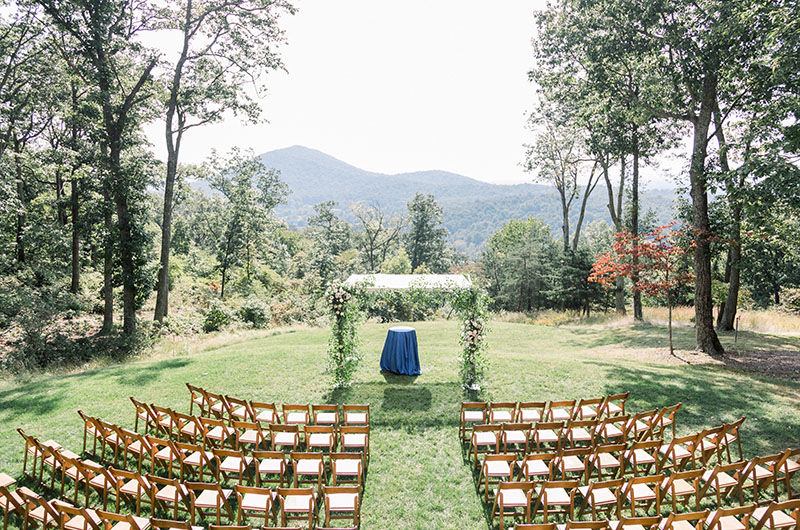 Charlotte Gerchick Jackson Alton Marry In An Lovely Mountainside Wedding Ceremony Venue 1