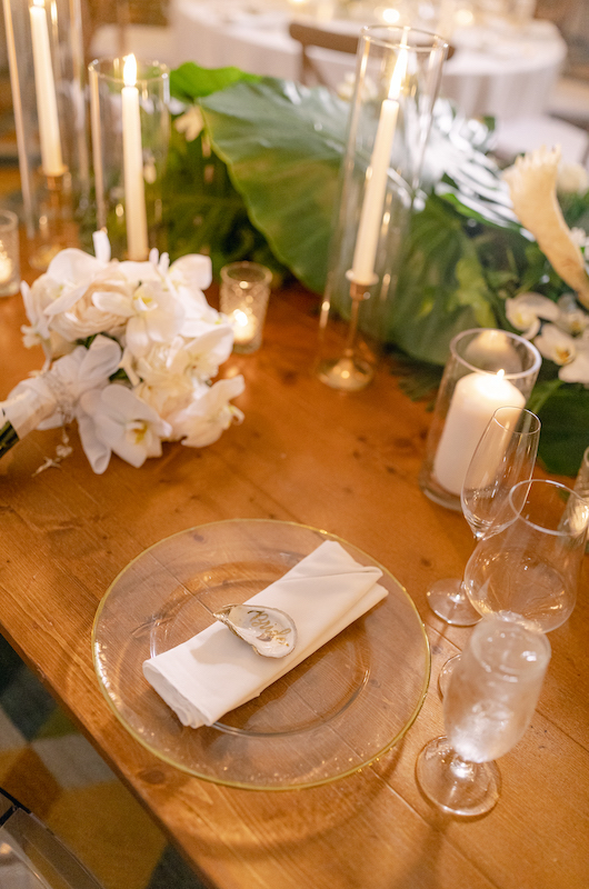 Leticia Cento And Eric Santiago Marry At The Retro Glam Confidante Miami Reception Table Leticia Cento And Eric Santiago Marry At The Retro Glam Confidante Miami Reception Table