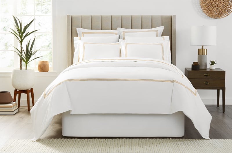 Nine Essentials For A Stunning Spring Wedding Bedding Copy Nine Essentials For A Stunning Spring Wedding Bedding Copy