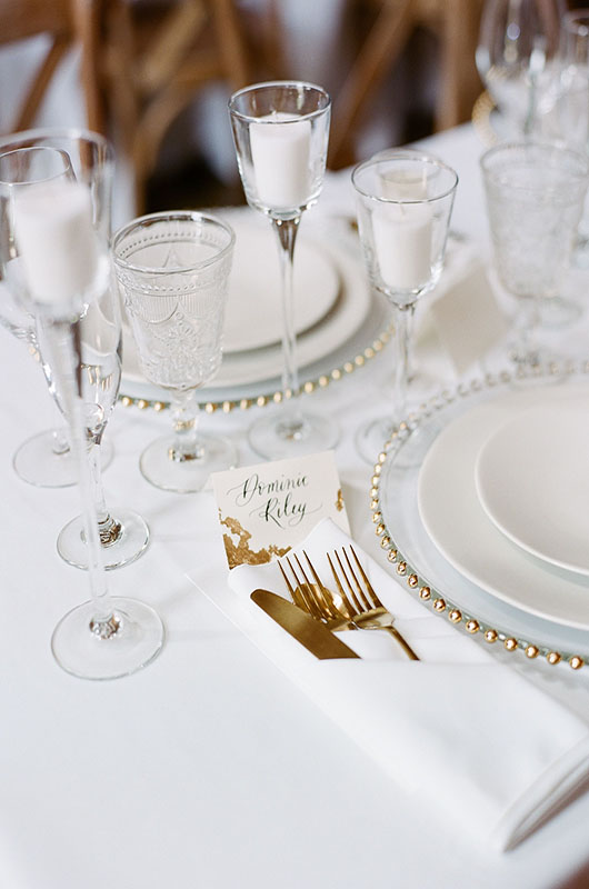 Aspen Domske And Edward Knuckley Marry At The Barn On New River The Set Table