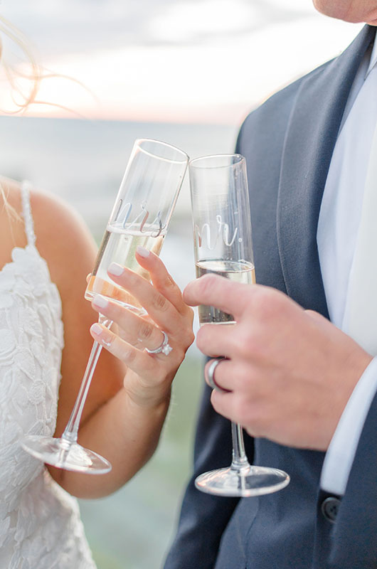 Kelli Mencke And Nicholas Janysek Wed On Lake Erie Champagne Toast Detail Kelli Mencke And Nicholas Janysek Wed On Lake Erie Champagne Toast Detail