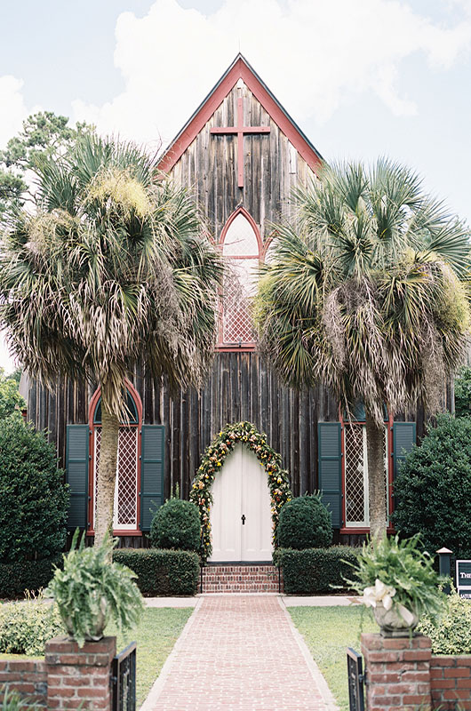 Molly Bryant And Chip Phillips Divine Summer South Carolina Wedding Ceremony Church