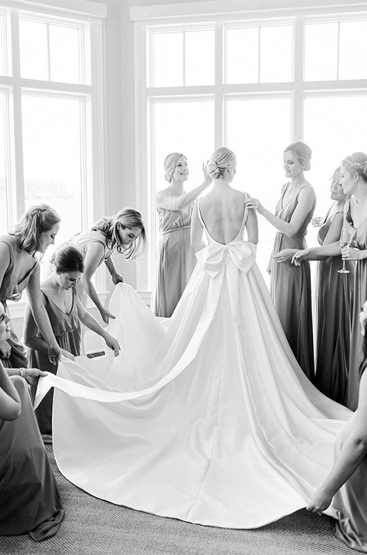 Molly Bryant And Chip Phillips Divine Summer South Carolina Wedding Getting Ready