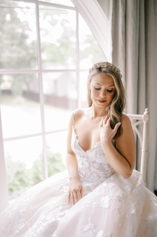 Brooke Kirkpatrick And Timothy Selezak Marry In Alabama bride getting dressed Brooke Kirkpatrick And Timothy Salezak Marry In Alabama bride seated