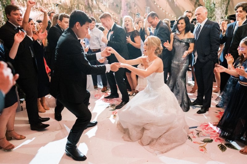 alex drummond and mauricio scott marry at the drummond ranch in oklahoma dancing