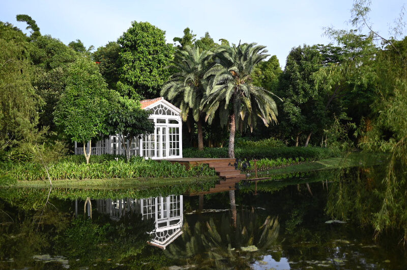 Discovering Guatemalas Oasis At Villa Bokeh pond