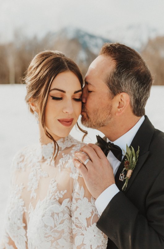 Jenny Tolman and Dave Brainard were married under the majestic Teton Mountain Range at Split Creek Ranch in Jackson Wyoming Close Up