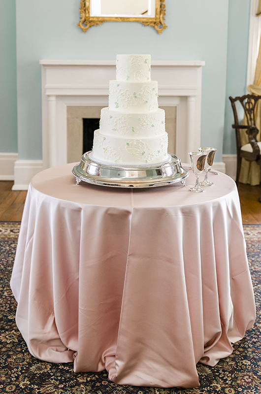 alisa adkison and miles svoboda garden style wedding in tennessee cake alisa adkison and miles svoboda garden style wedding in tennessee cake