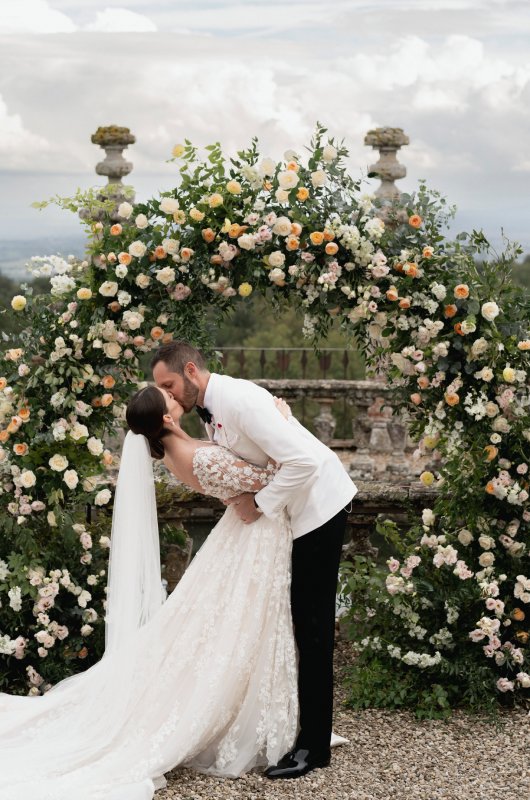 Justin Warshaw and Kelsey Turchi Marry in Italy Ceremony Justin Warshaw and Kelsey Turchi Marry in Italy Kiss