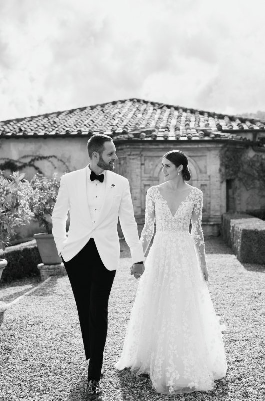 Justin Warshaw and Kelsey Turchi Marry in Italy Smiles Justin Warshaw and Kelsey Turchi Marry in Italy Look