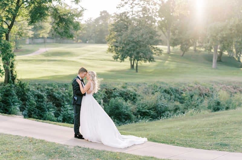 Abbey Jones and Jordan Schmidt Marry at the Kansas City Country Club