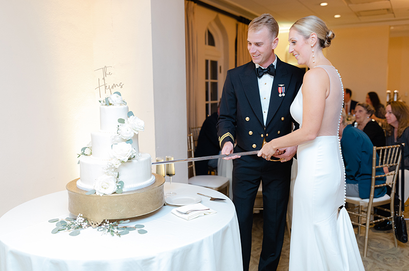 Kircher Heim Wedding cutting of cake