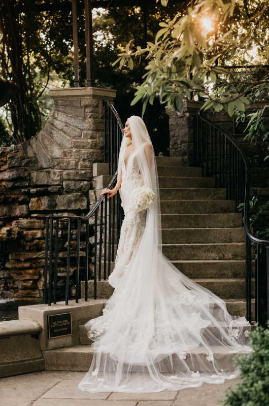 Megan Weekly And Grover Collins Marry at the Schermerhorn Symphony Centre bride stairs