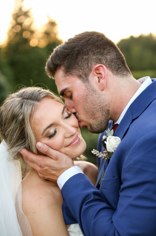 Zach Gabby Wedding First Dance () Gabby Apperson And Zachary Delgado kiss