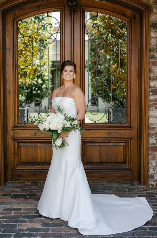Elizabeth Owens and Stephen Southard Marry in Kentucky Heels and Dress Elizabeth Owens and Stephen Southard Marry in Kentucky bride