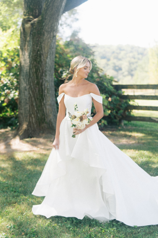 Ralph Lauren Inspired Autumnal Editorial Nestled In The Hills of Northern Kentucky bride full dress flowers