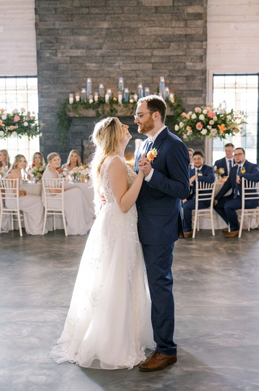 Abigail Magdzairz And Jason Best first dance as man and wife