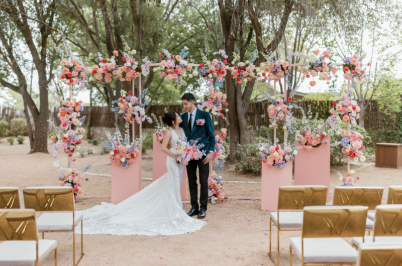 Hoffman Haus Southern Socialite Award The Styled Challenge Fredericksburg TX at the altar